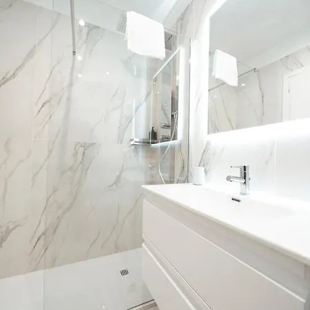 In Rione Ludovisi Apartment *